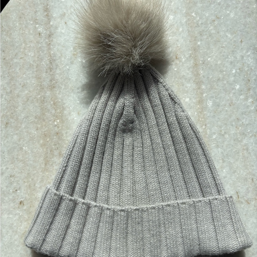 Banana Republic Gray Knit Pom-Pom Hat